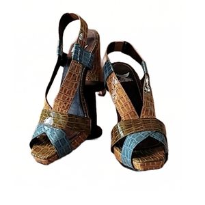 SHEIKH "MINGLE O8" BLUE & TAN PLATFORM HEELS